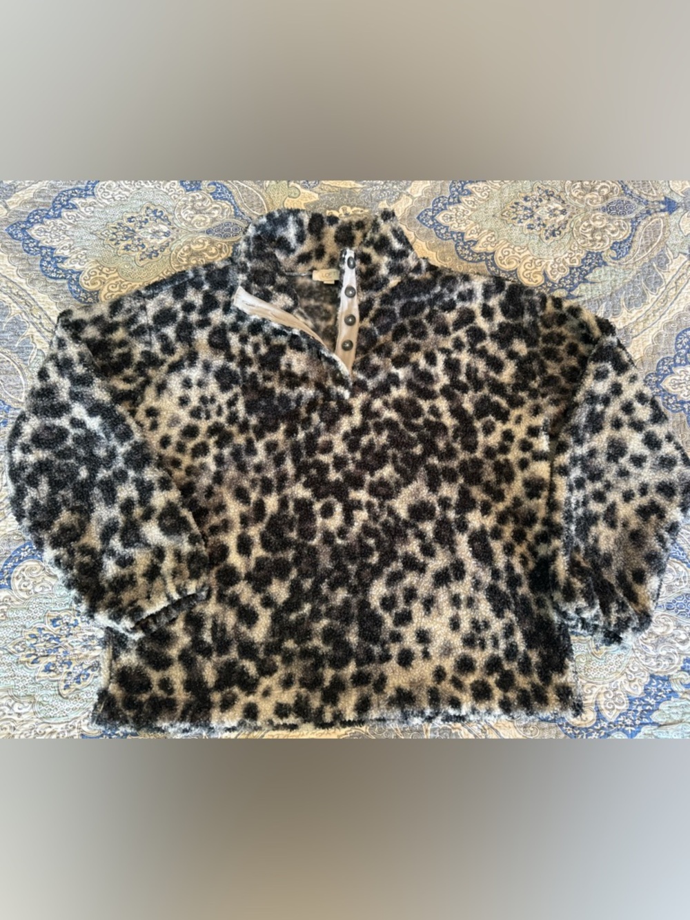 LOFT Black and Cream Leopard-Print Fuzzy Snap Pullover size small